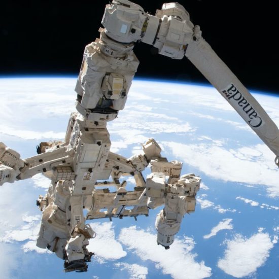 canada-arm canada-arm